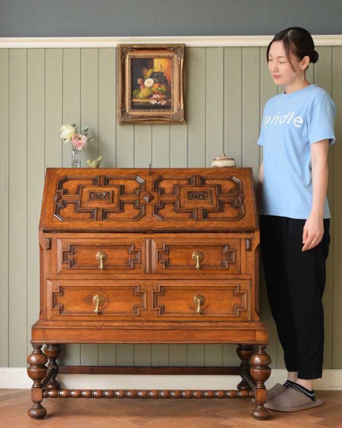 アンティークのビューロー