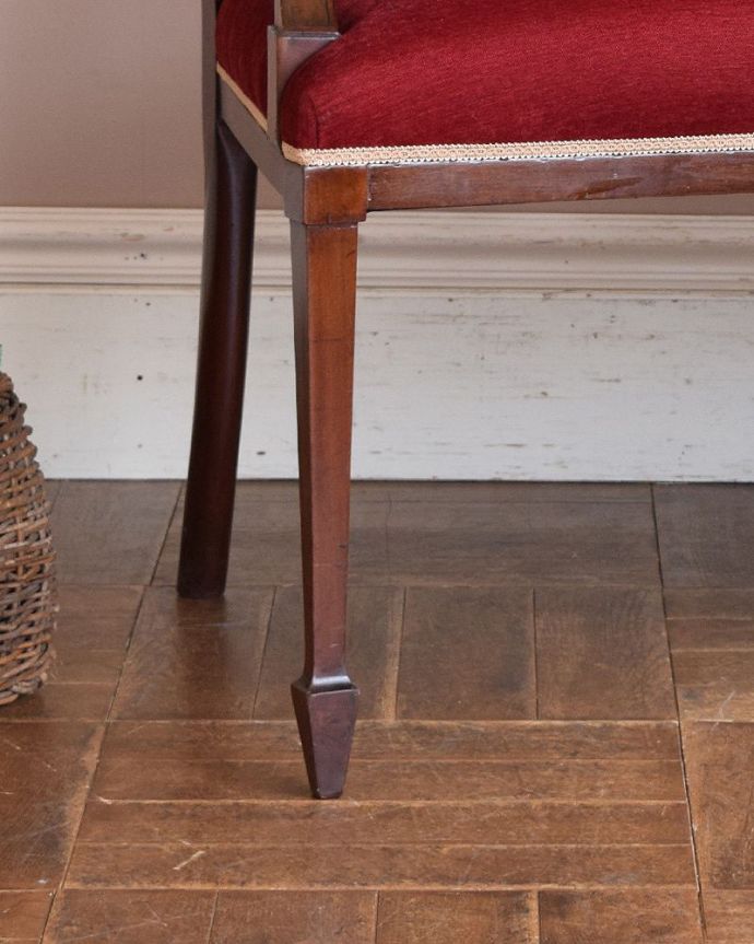 セティ・ソファ・ベンチ　アンティーク チェア　英国の優雅なアンティークチェア、背もたれの美しいセティ（長椅子・ソファ）。きちんとメンテナンスをしているので、大柄な男性でも安心してお掛けください。(q-194-c)