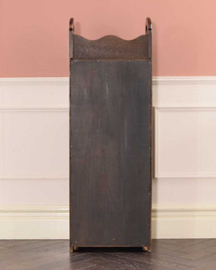 アンティークのキャビネット　アンティーク家具　英国の小さなアンティーク家具、オーク材の便利な木製のマガジンラック。後ろ姿も見てください。(q-1944-f)