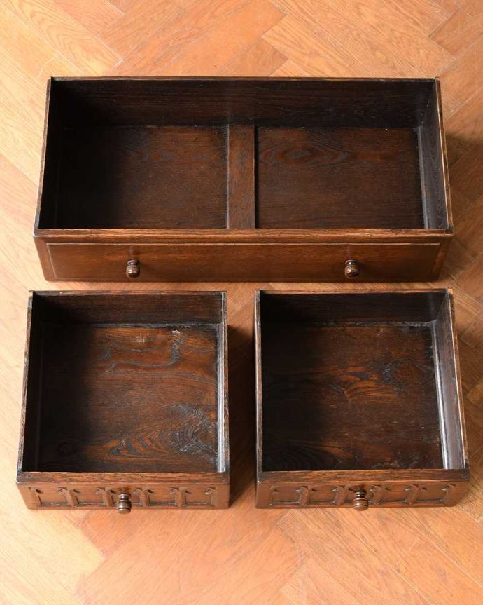 アンティークのチェスト　アンティーク家具　英国テイストのアンティーク家具、オシャレな２段チェスト。何を入れても大丈夫。(q-1945-f)