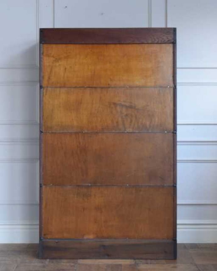 アンティークのキャビネット アンティーク家具 重ねて積み上げるスタッキングブックケース、英国輸入のアンティークキャビネット。後ろ姿もキレイです。(q-1978-f)