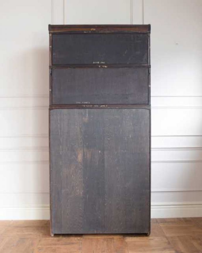 アンティークのキャビネット アンティーク家具 英国アンティークのスタッキングビューローキャビネット(デスク)。後ろ姿もキレイです。(q-1993-f)