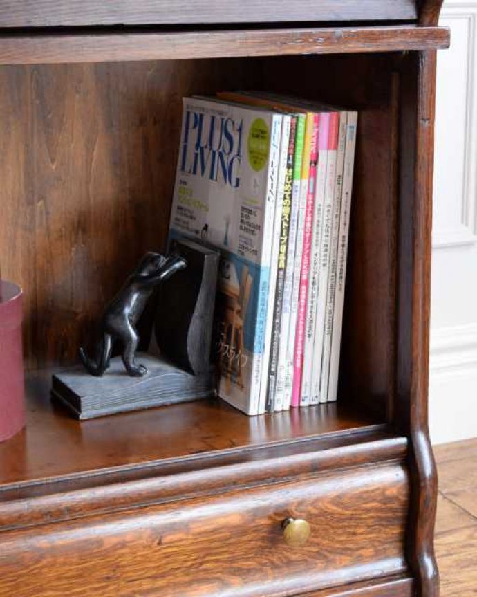 アンティークのキャビネット アンティーク家具 英国アンティークのスタッキングビューローキャビネット(デスク)。しっかり収納できますA4サイズの雑誌までしっかり収納出来ちゃう優れもの。(q-1993-f)