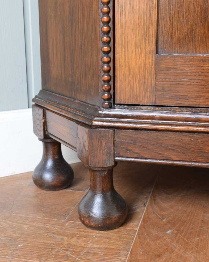 アンティーク家具の脚