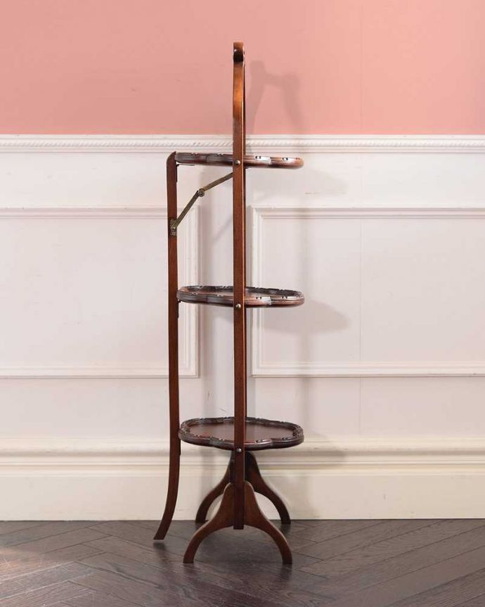 ケーキスタンドの側面