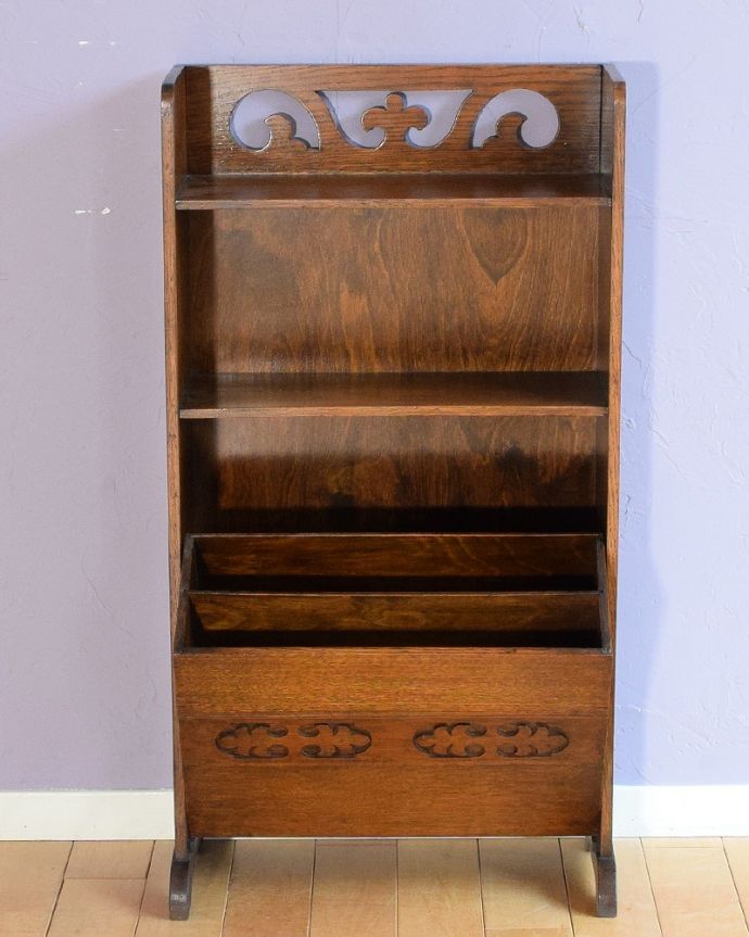 アンティークのキャビネット　アンティーク家具　マガジンラック付きのオープンブックシェルフ（本棚）英国で見つけたアンティーク家具。しっかり修復しました。(q-2062-f)