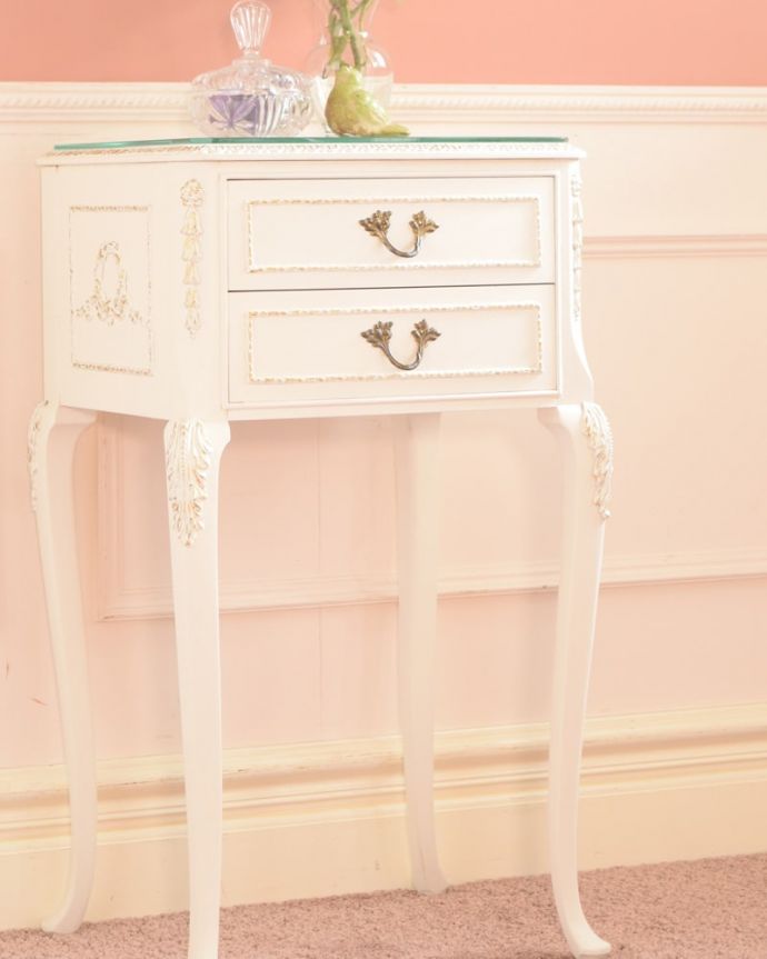 フランスの家具らしい装飾