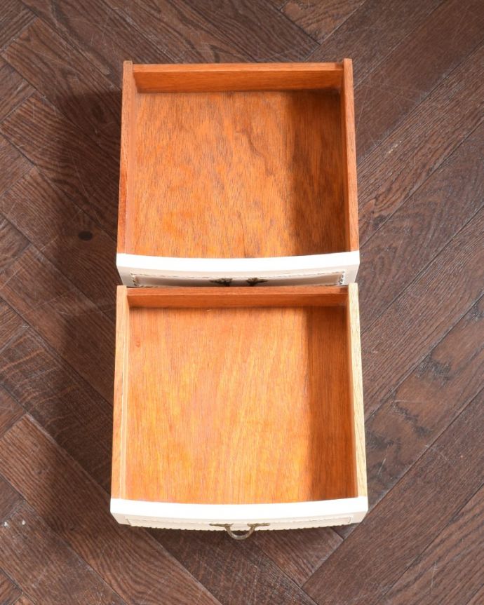 チェストの引き出し