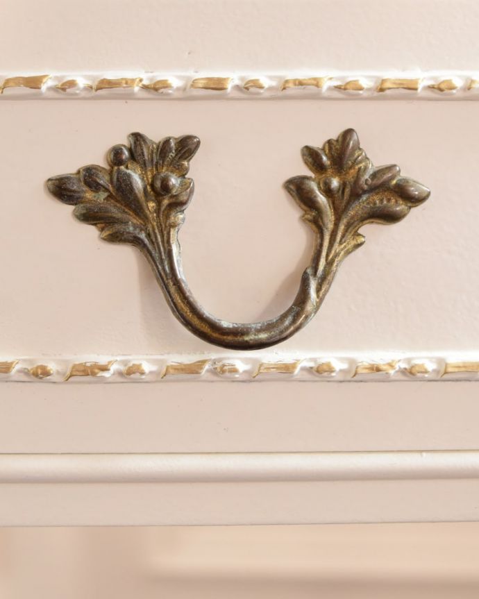 アンティーク家具の取っ手