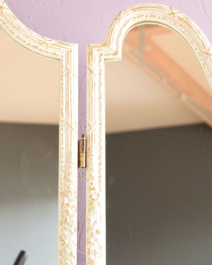 アンティークのドレッサー アンティーク家具 フランスのアンティーク家具、女性らしいフォルムの三面鏡ドレッサー。新しいミラーでお届けしますこちらは新しいミラーに交換しました。(q-2070-f)