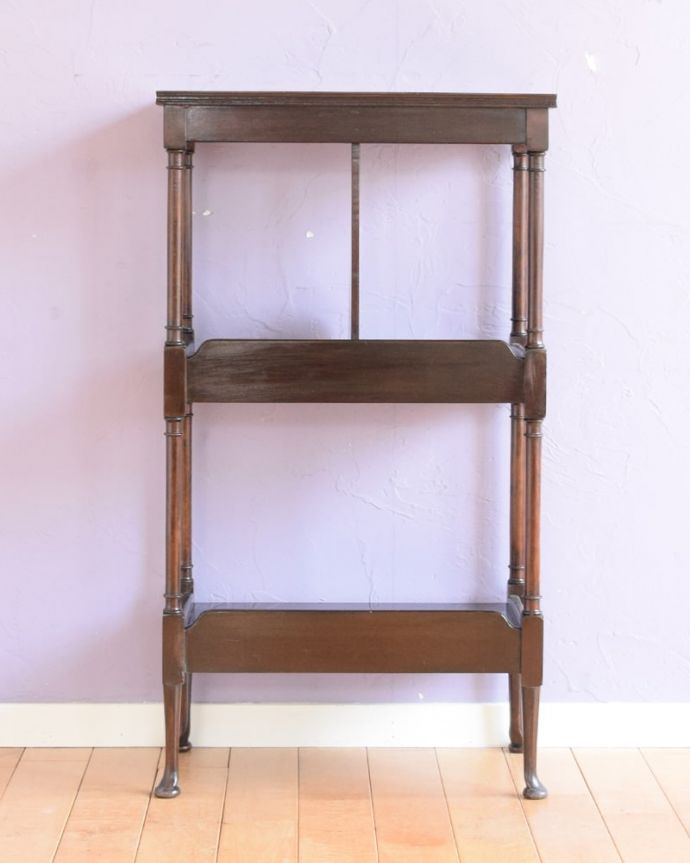 アンティークのキャビネット　アンティーク家具　マホガニーの美しさが漂う英国アンティークの家具、オープンシェルフ（本棚）。後ろ姿も見てください。(q-2082-f)