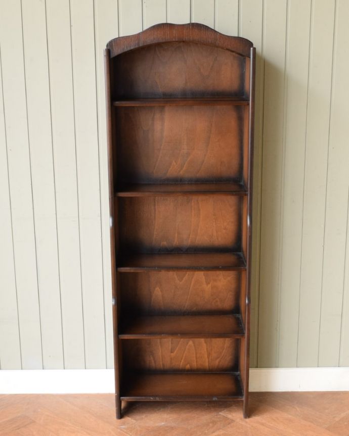 アンティークのキャビネット アンティーク家具 たっぷり収納できる英国スタイルのブックシェルフ、オシャレなアンティーク家具。キレイに修復したので、安心して使って下さい。(q-2090-f)