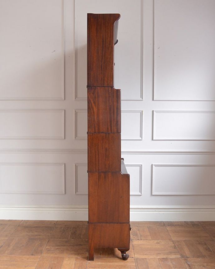 キャビネットの側面