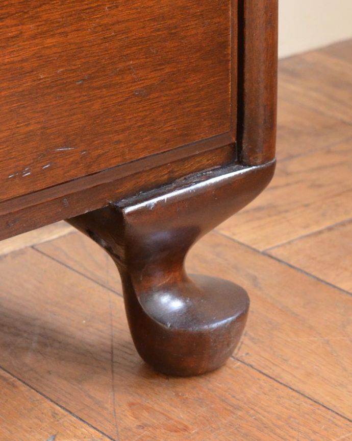 アンティーク家具の脚