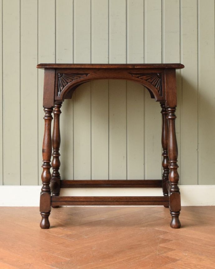 オケージョナルテーブルの側面