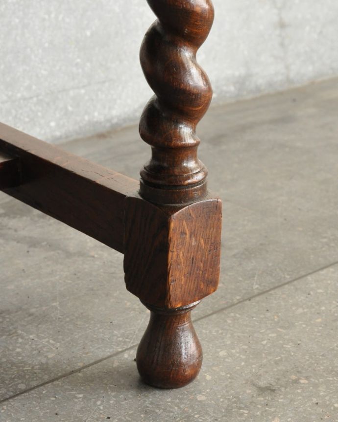 アンティーク家具の脚
