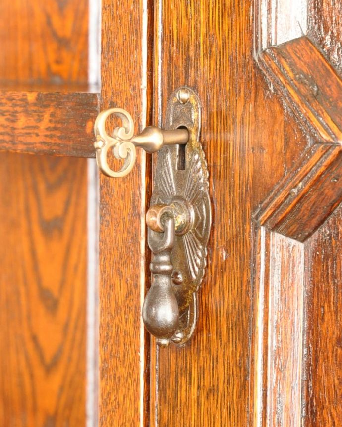 鍵もアンティークです