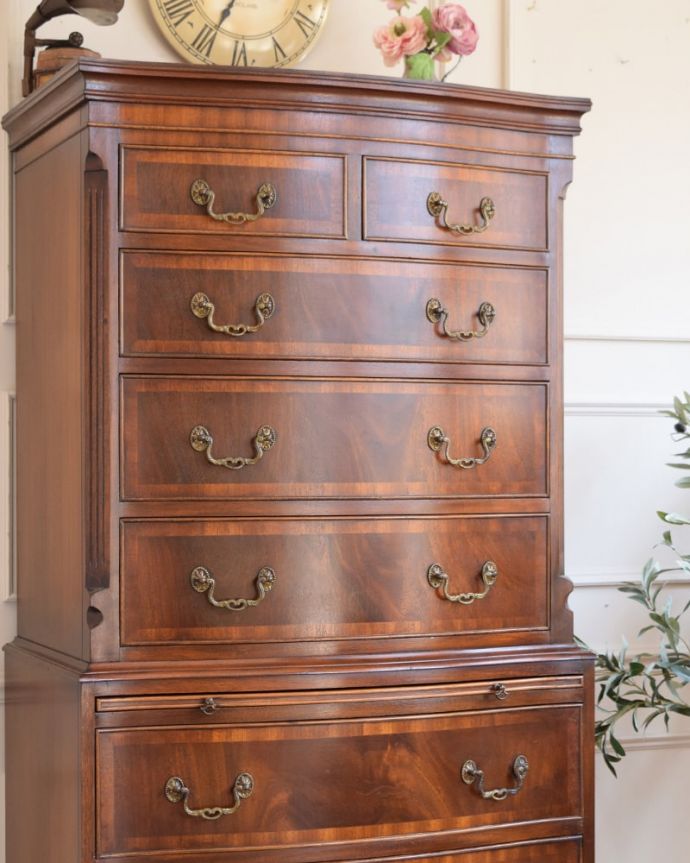 アンティークのチェスト　アンティーク家具　英国のアンティークチェスト、マホガニー材のチェスト・オン・チェスト。木目のツヤツヤ感。(q-2129-f)