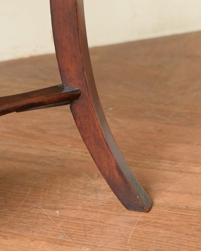 アンティークのチェスト　アンティーク家具　コーナーに置けるアンティーク家具、大理石天板のウォッシュスタンド。女性1人でラクラク運べちゃうんですHandleのアンティークは、脚の裏にフェルトキーパーをお付けしています。(q-2134-f)