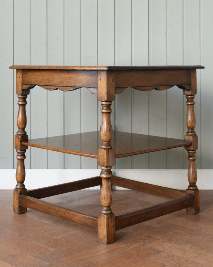 アンティークのテーブル アンティーク家具 サイドテーブル。クルッと回転。(q-2139-f)