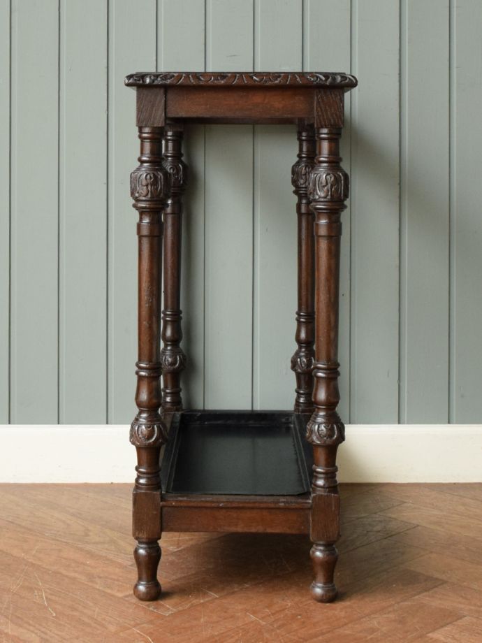 ステッキスタンドの側面