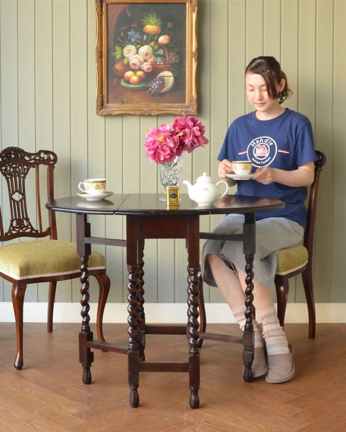 アンティークのテーブル　アンティーク家具　ゲートレッグテーブル　使い方に合わせて3通りで使えるアンティークの定番アンティーク家具の定番テーブルと言えばゲートレッグテーブル。(q-2152-f)