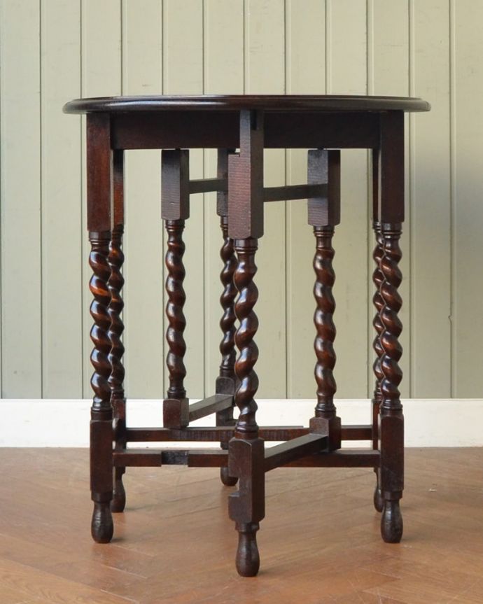 アンティークのテーブル　アンティーク家具　ゲートレッグテーブル　クルッと回転。(q-2152-f)