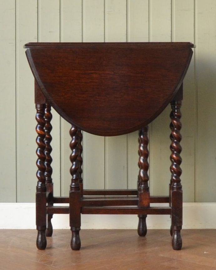 アンティークのテーブル　アンティーク家具　ゲートレッグテーブル　クルッと回転。(q-2152-f)