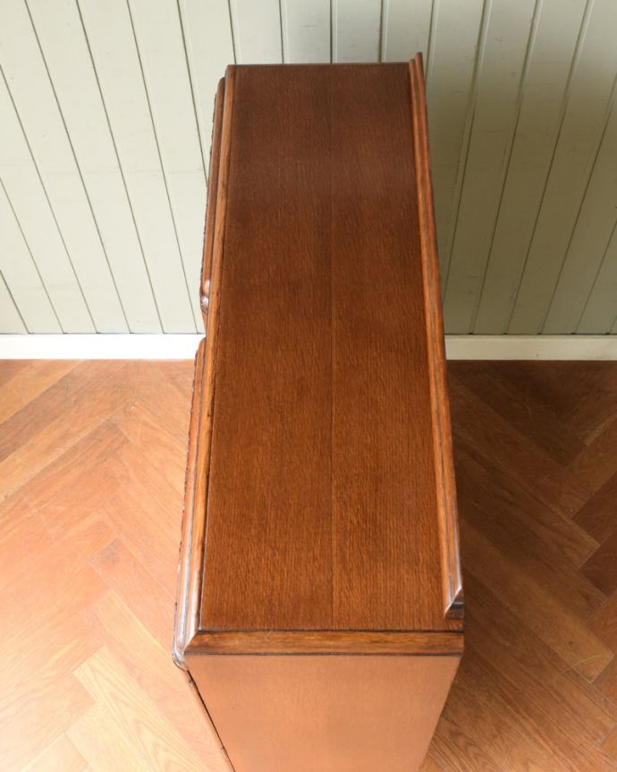 アンティークのキャビネット　アンティーク家具　ブックケース　天板もキレイに仕上げました。(q-2162-f)