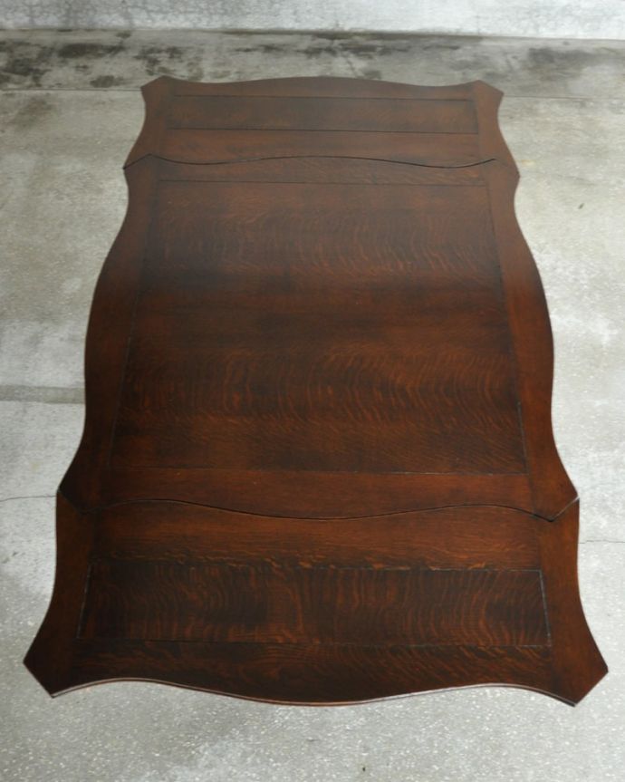 アンティークのテーブル　アンティーク家具　ドローリーフテーブル　やっぱりテーブルは天板が重要全部開いた状態で天板を上から見てみるとこんな感じです。(q-2163-f)