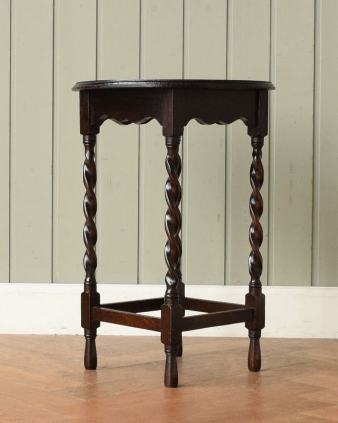 アンティークのテーブル　アンティーク家具　オケージョナルテーブル　しっかり修復しました。(q-2165-f)