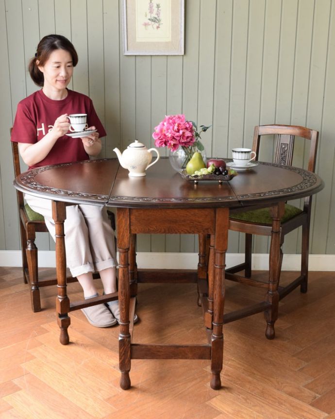 アンティークのテーブル アンティーク家具 ゲートレッグテーブル 使い方に合わせて3通りで使えるアンティークの定番アンティーク家具の定番テーブルと言えばゲートレッグテーブル。(q-2173-f)