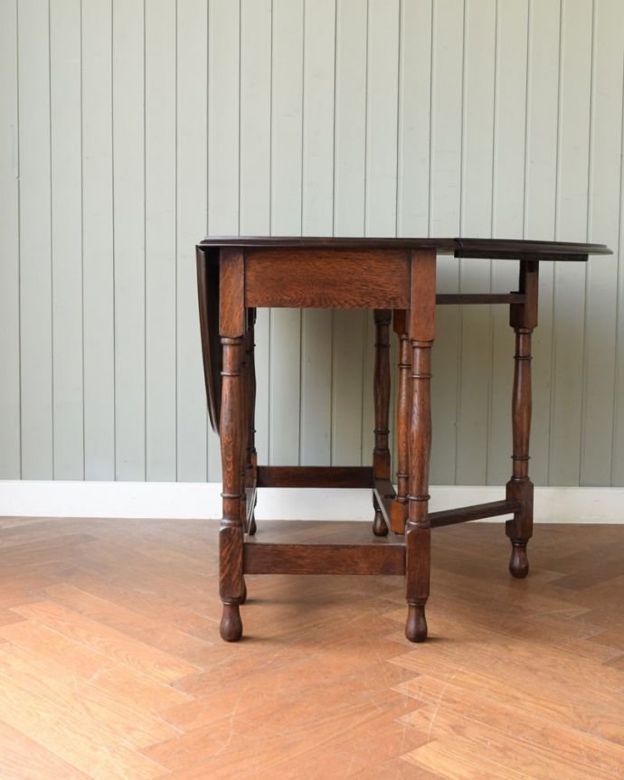 アンティークのテーブル アンティーク家具 ゲートレッグテーブル 片方開くと・・・・片方のリーフを開くとこんな感じ。(q-2173-f)