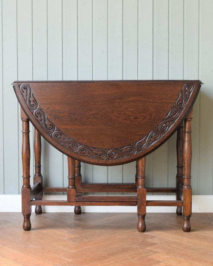 アンティークのテーブル アンティーク家具 ゲートレッグテーブル クルッと回転。(q-2173-f)