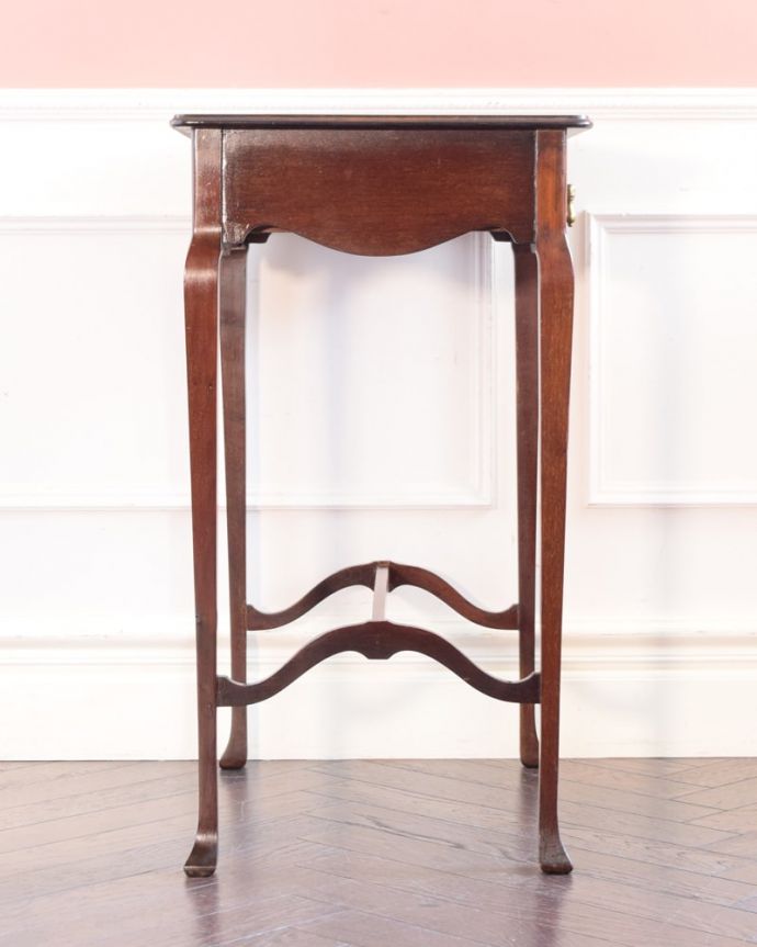 コンソールテーブルの側面