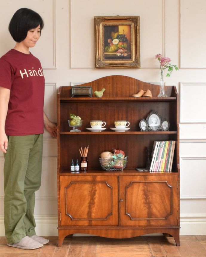 アンティークのキャビネット アンティーク家具 ブックシェルフ 見た目はもちろん実用的に使いやすいオープン棚扉が付いていないオープンタイプの本棚は、便利に使える実力派。(q-2181-f)