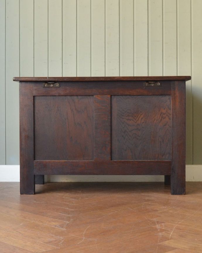 ブランケットボックス・収納ボックス　アンティーク家具　ブランケットボックス　後ろ姿も見て下さい。(q-2183-f)