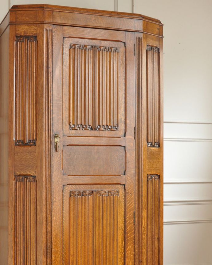 アンティーク家具らしさが漂う装飾