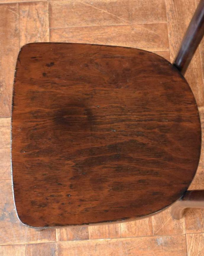 ベントウッドチェアの座面