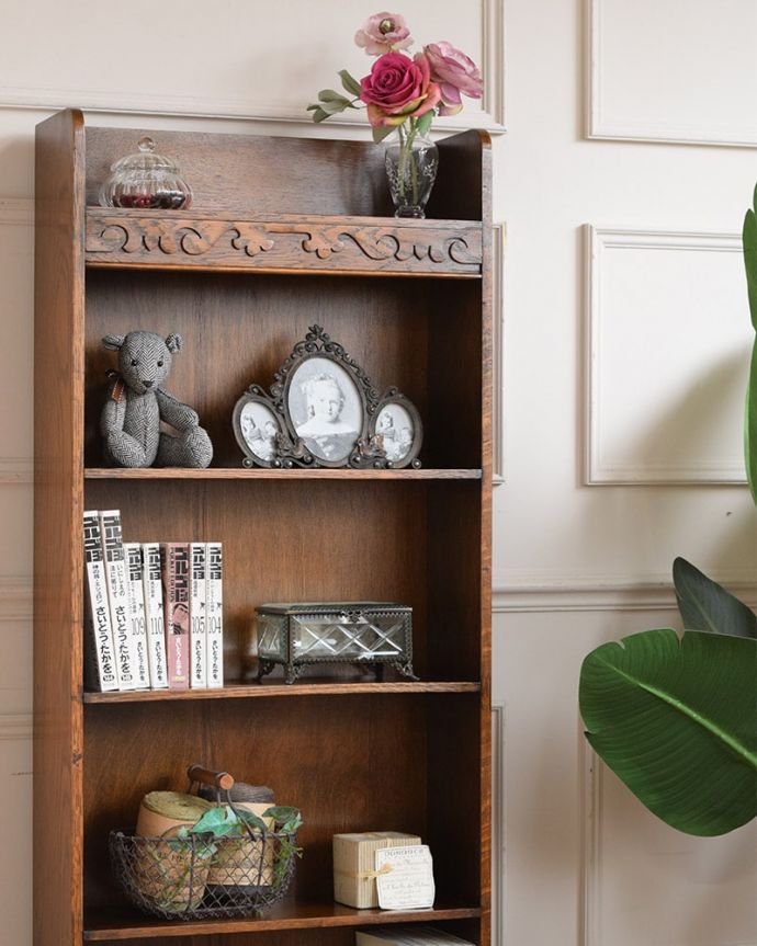 アンティークのキャビネット アンティーク家具 ブックシェルフ。たっぷり収納できるだけじゃないんです。(q-2192-f)