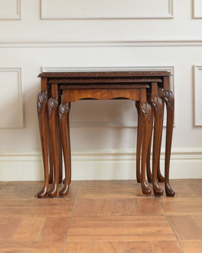 コーヒーテーブルの側面