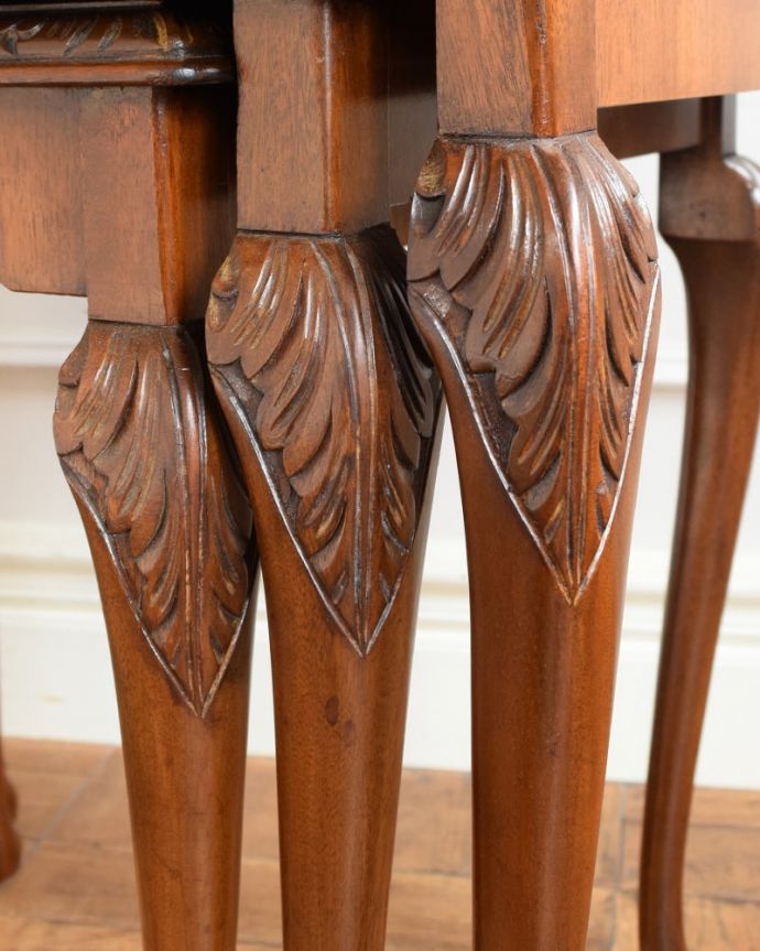 アンティーク家具の装飾