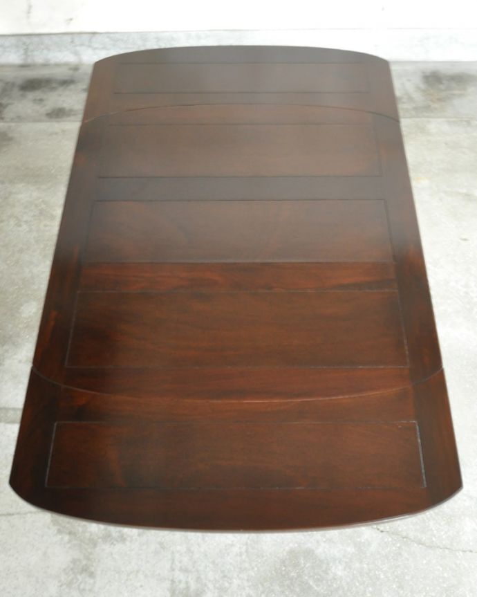 アンティークのテーブル　アンティーク家具　ドローリーフテーブル　やっぱりテーブルは天板が重要全部開いた状態で天板を上から見てみるとこんな感じです。(q-2199-f)