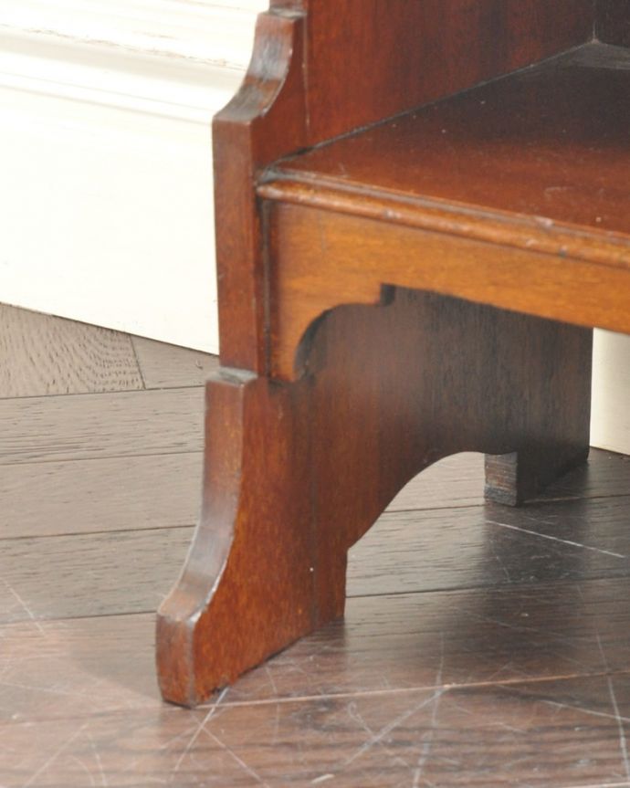 アンティーク家具の脚