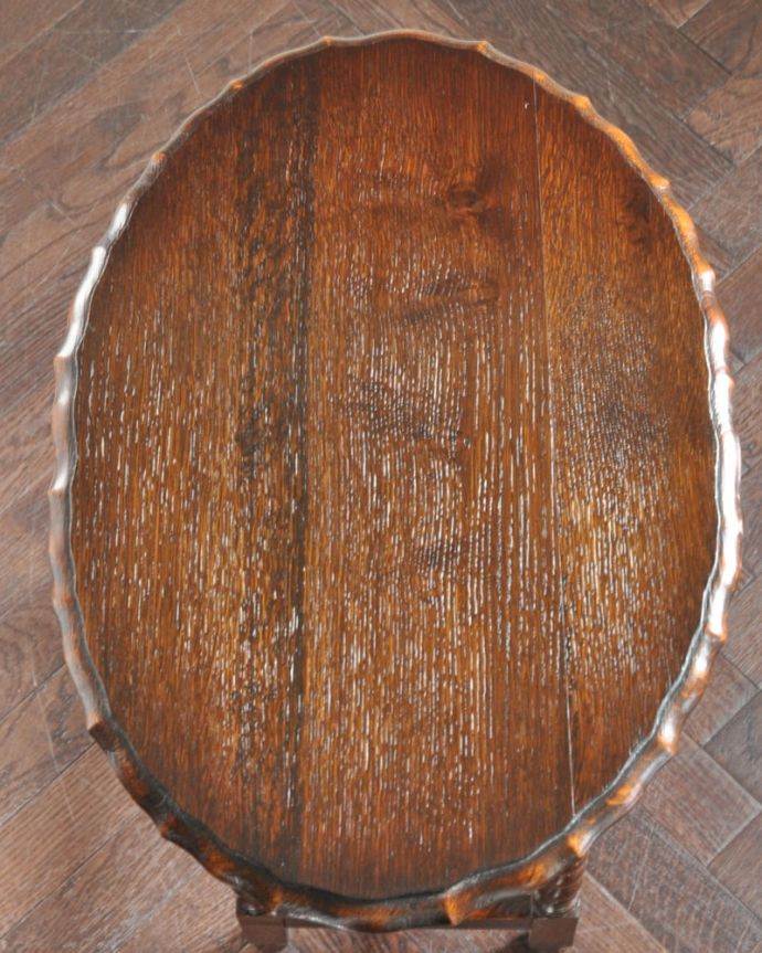 アンティークのテーブル アンティーク家具 オケージョナルテーブル キレイに修復しましたやっぱり気になるテーブルの天板。(q-2207-f)