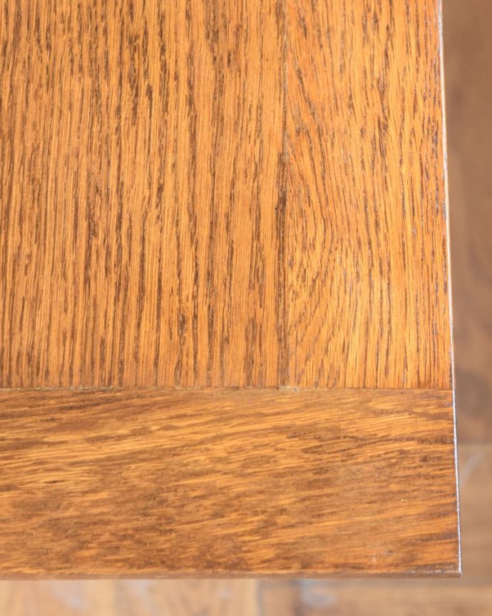 アンティークのキャビネット　アンティーク家具　ビューローブックケース　天板部分もキレイですやっぱりデスクの天板部分は気になるポイント。(q-2208-f)