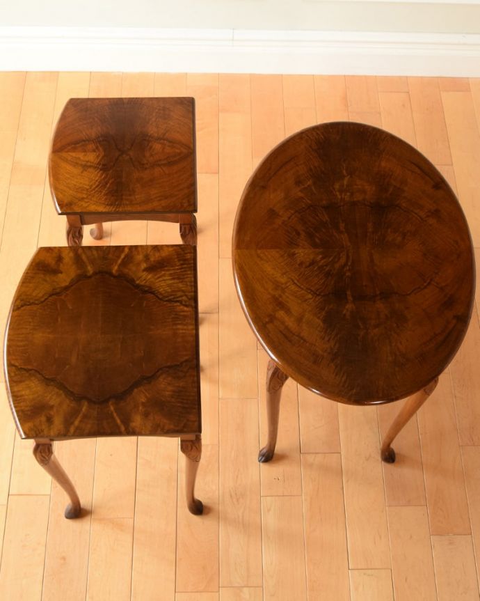 アンティークのテーブルの天板