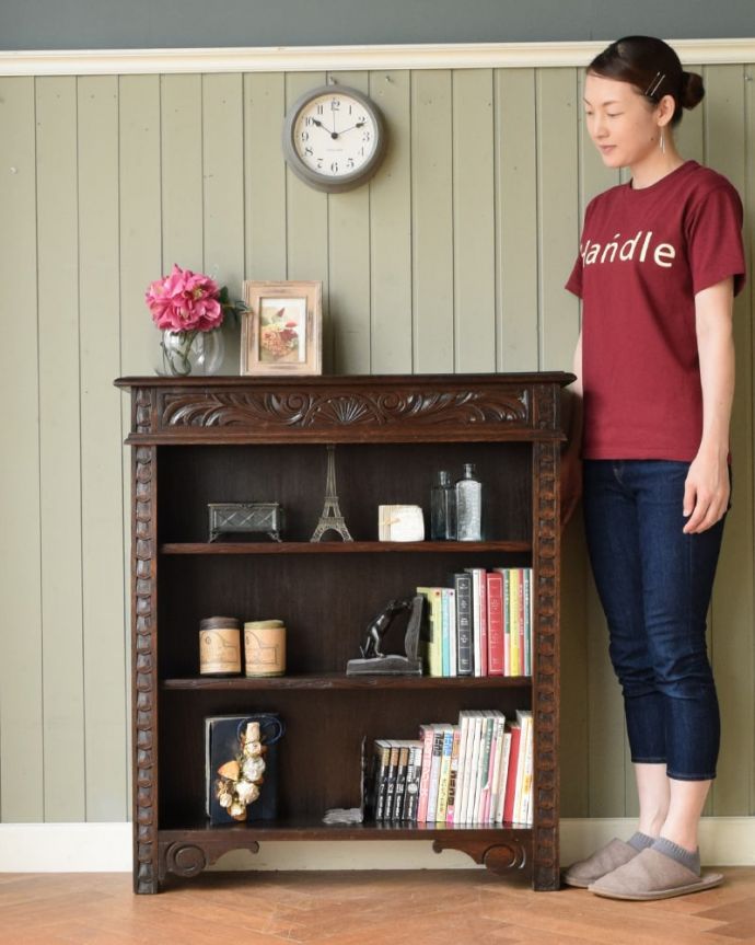 アンティークのキャビネット アンティーク家具 ブックシェルフ なんでも便利に収納できるオープンタイプの本棚本棚としてしっかり作られたオープンタイプのブックシェルフ。(q-2214-f)