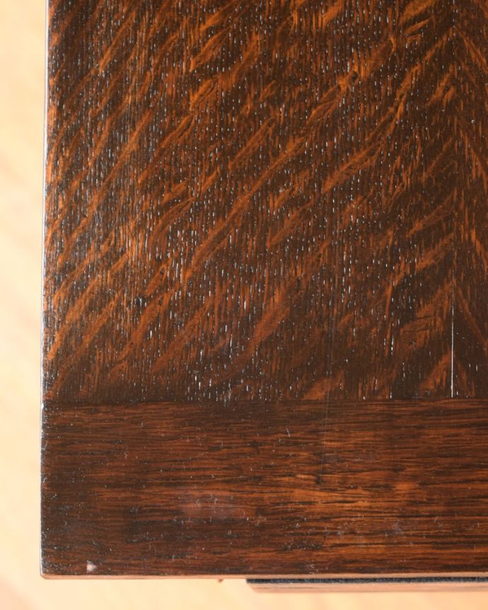 ビューロー　アンティーク家具　ビューローブックケース　天板部分もキレイですやっぱりデスクの天板部分は気になるポイント。(q-2215-f)