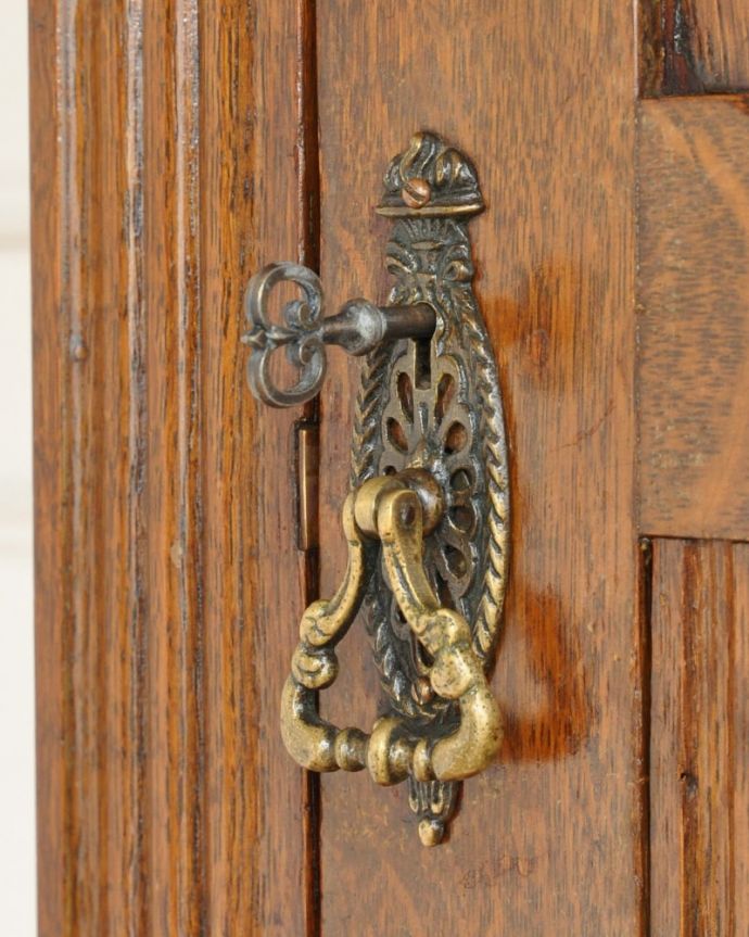 アンティーク家具の取っ手